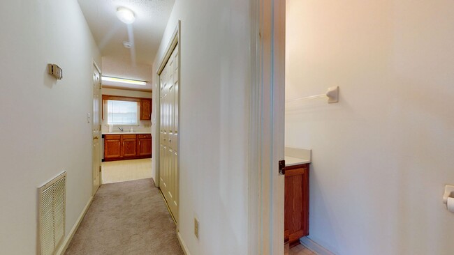 Photo - Charming Three Bedroom Columbia Townhome C...