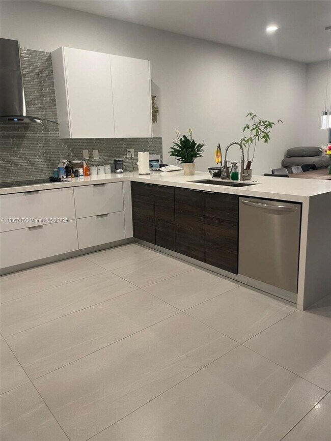 Photo - 3270 SW 44th St