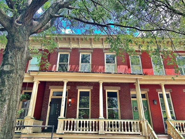 Building Photo - 2616 E Franklin St Rental