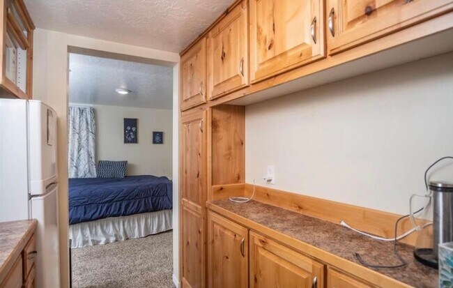 936 E Center St Unit 2