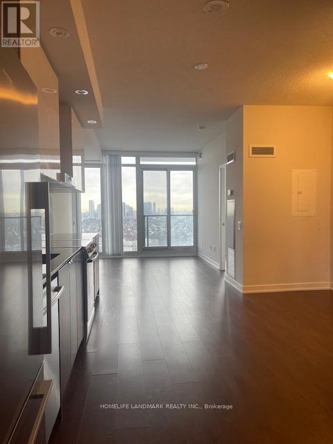 Photo - 121 McMahon Dr Unité 3307