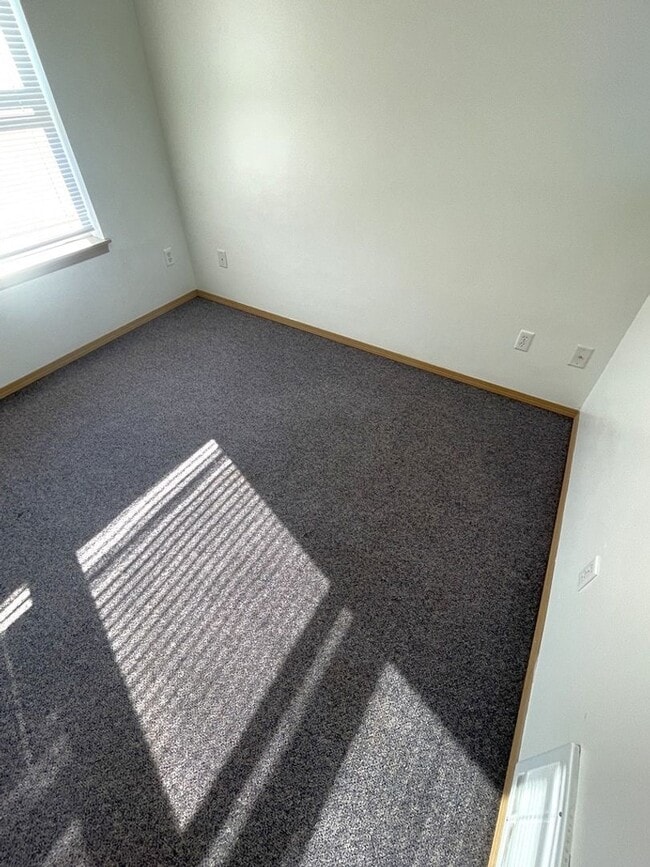 Photo - Preleasing, 4 Bedroom Townhouse Just Minutes from WWU with Yard and Deck!