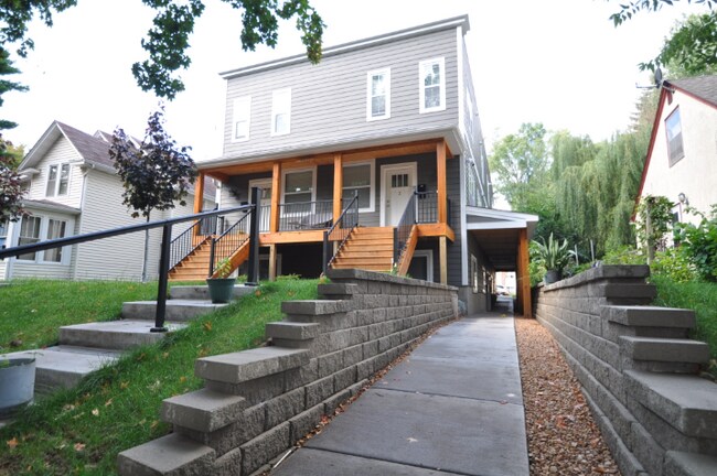 Photo - Newer Garden-Level 2Bed, 1Bath Apartment i... Unit 4