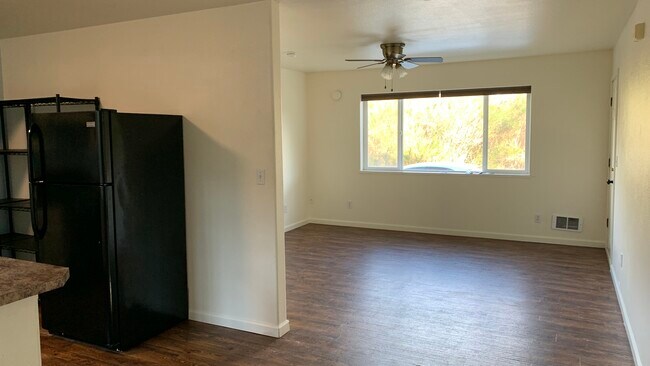 Living Room - 901 Mount Olympus Ave SE Unit Apt C