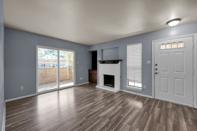 Photo - 3500 Tangle Brush Dr Unidad 40