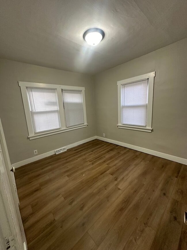 Photo - 2 Bed /1 Bath Bungalow