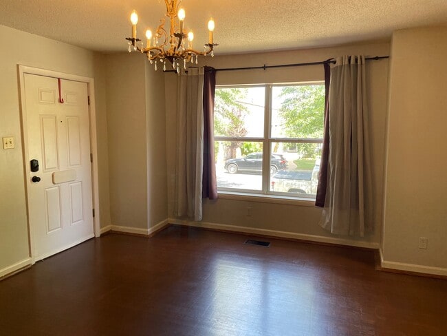 Photo - 1512 South Louisiana Street Unit Apt 2