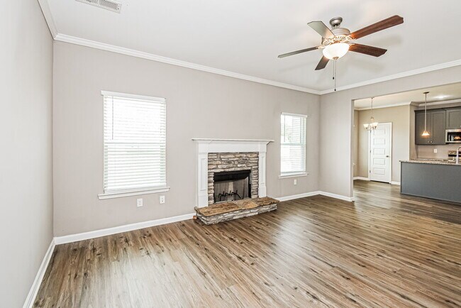 Photo - 83 Belmont Ln