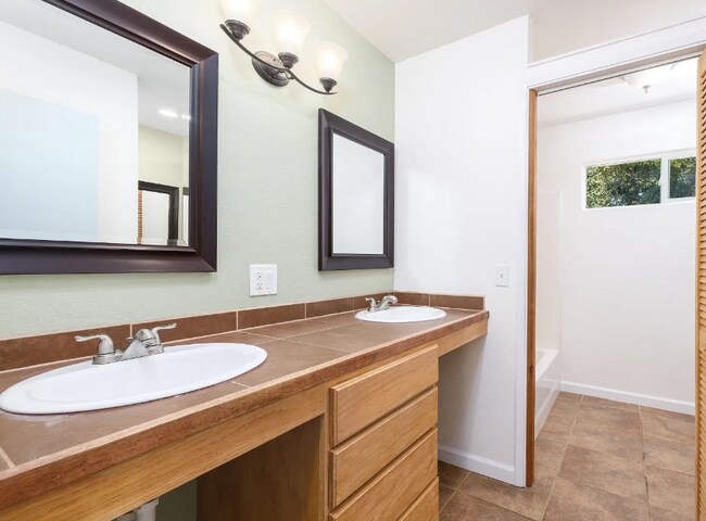 Photo - 1088 Palomino Rd