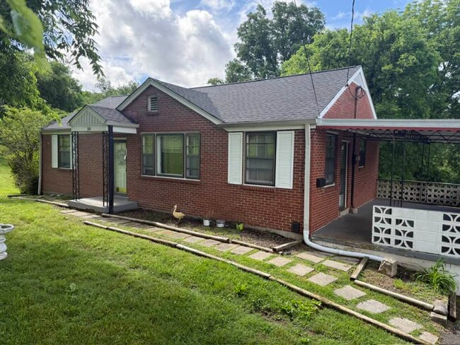 Photo - 620 Vinson Dr House
