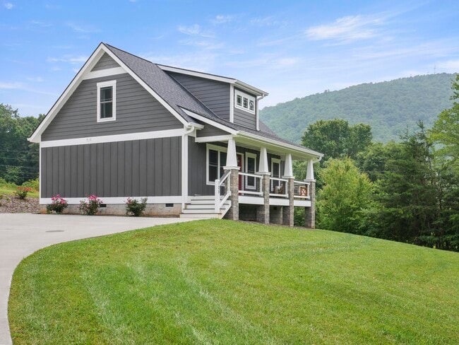 Photo - 105 Bobby Ridge Dr