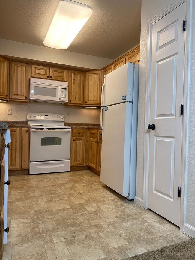 Photo - 2 Bedroom 1 Bath Lower Level Unit in Villa...