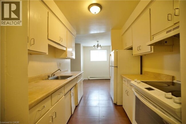 Photo - 223 Heiman St Unité 2