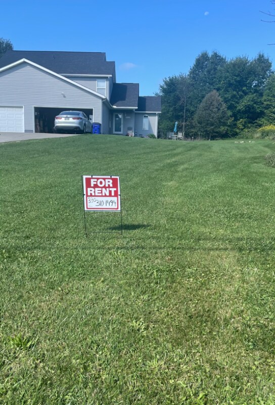 Photo - 9005 Peck Rd