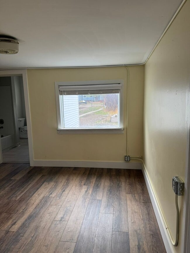 Photo - 420 S 6th St