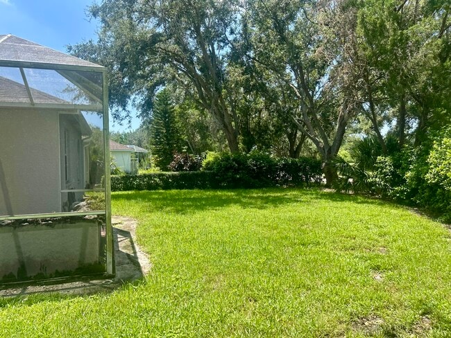 Photo - 1494 Millbrook Cir