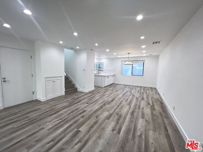 Photo - 1226 Kings Rd