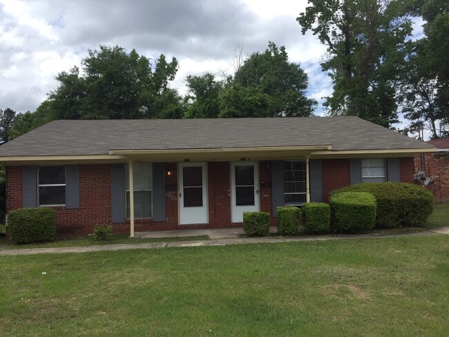 Building Photo - 935 Pembrook Dr Unit B