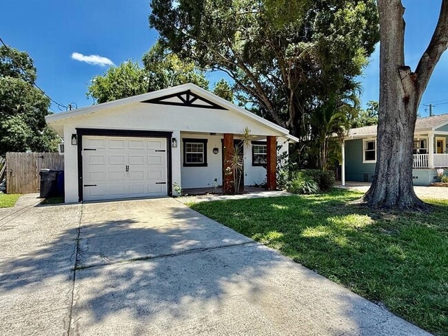 Photo - 309 Fairfield St