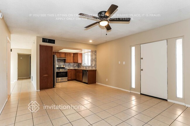 Photo - 3017 N 86th Ave