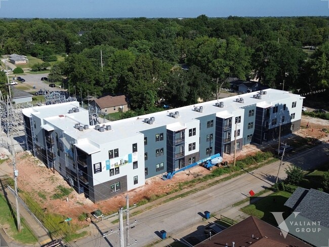 Building Photo - 505 W Grand St Unit 103