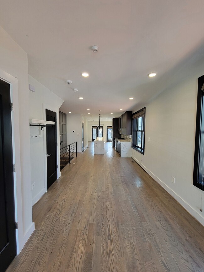 Photo - 724 Taylor St NW