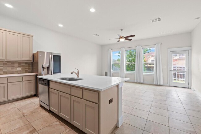 Photo - 13001 Hymeadow Dr