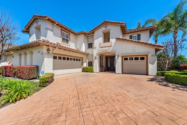 Photo - Spectacular Hilltop Estate with Panoramic ...