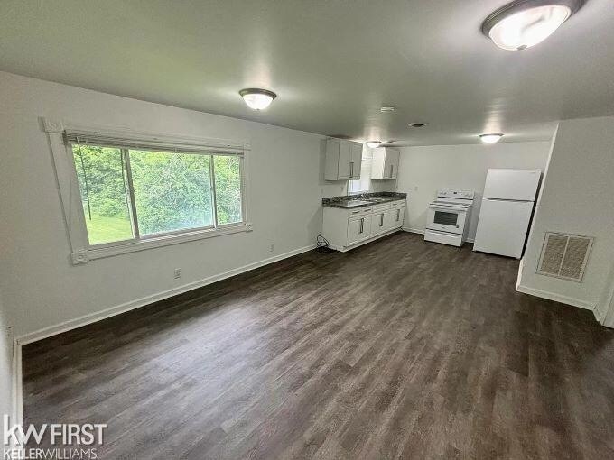 8381 E Court Street Unit 3 Rental House Rental in Davison, MI