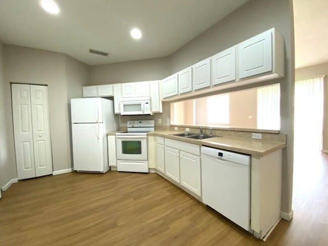 Photo - Spacious 3 Bedroom Port Orange Townhome!