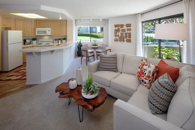 Cross Creek Apartments