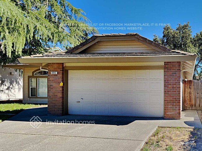 Building Photo - 3042 Pepperridge Dr Rental