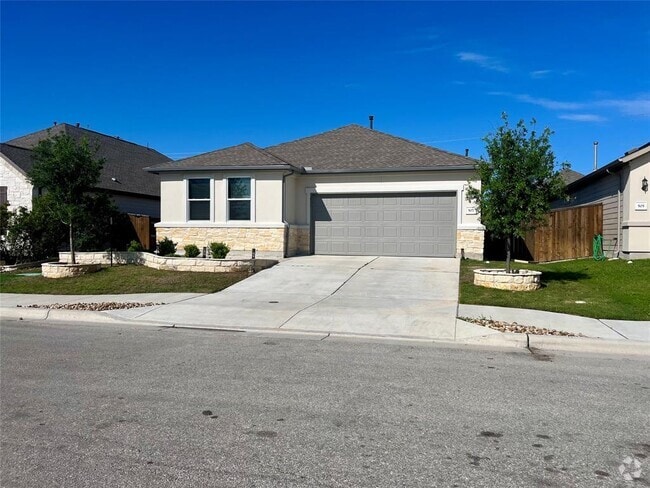 Building Photo - 507 Stinchcomb Rd Rental