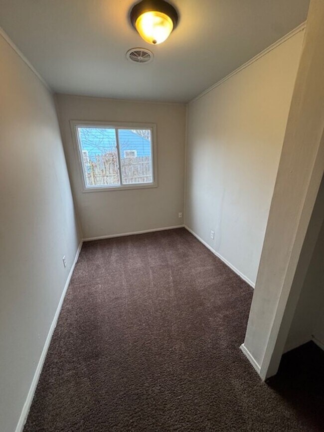 Photo - 4622 Smith St