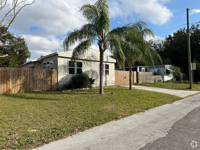 Building Photo - 4204 Richmond Ave Rental