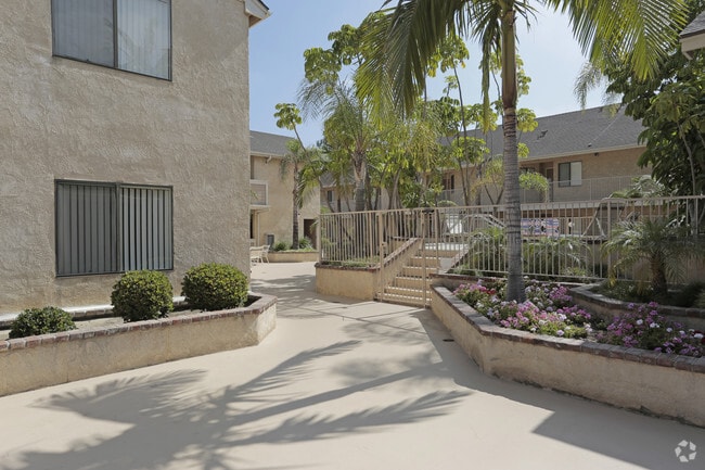 Cambridge Terrace Apartments