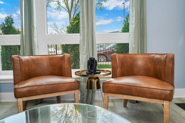 1358 S Fairfield Ave Unit 1