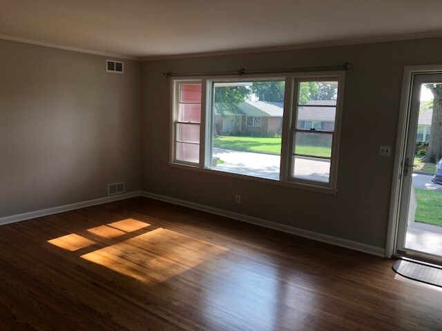 Photo - Wonderful Updates in this Midtown Charmer! 3 bed 1 bath, GREAT Kitchen!