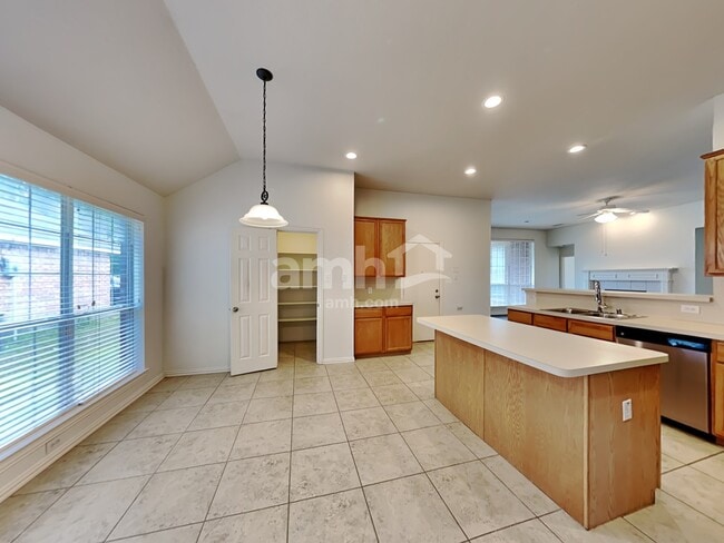 Photo - 6213 Richmond Dr