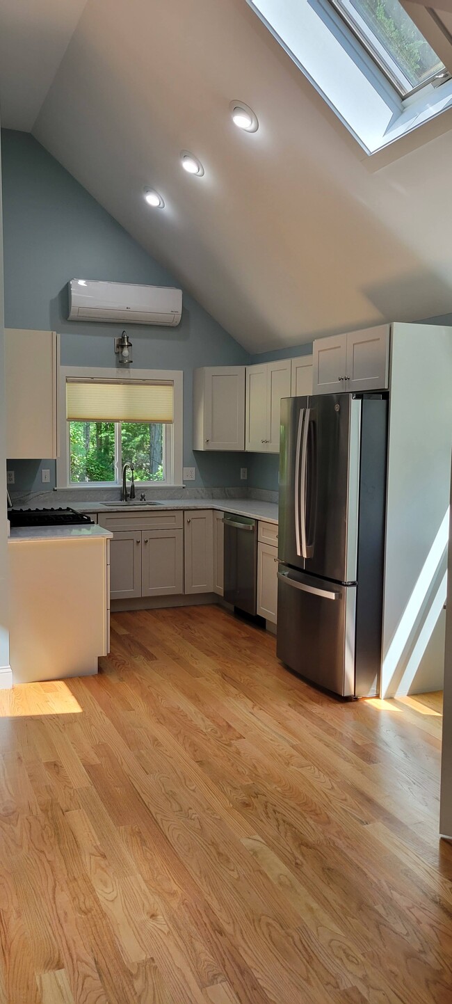 Building Photo - 282 Wareham Rd Rental