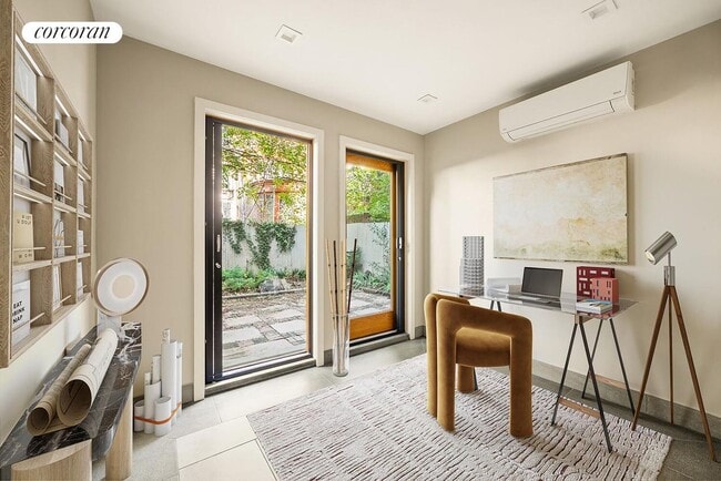 Photo - 1079 Bergen St