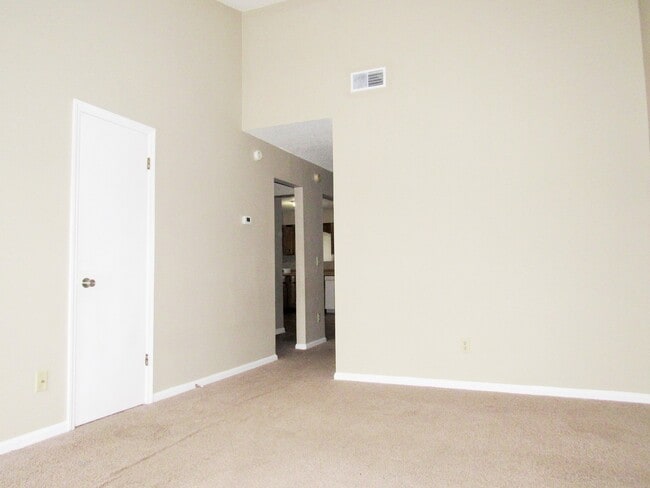 Photo - 341 Beverly St