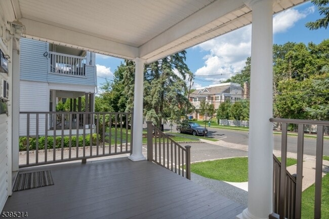 Photo - 54 Franklin Pl Unit 2