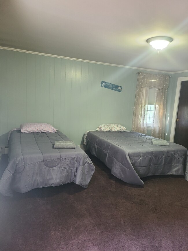 Photo - 6 Cherry Hill Dr