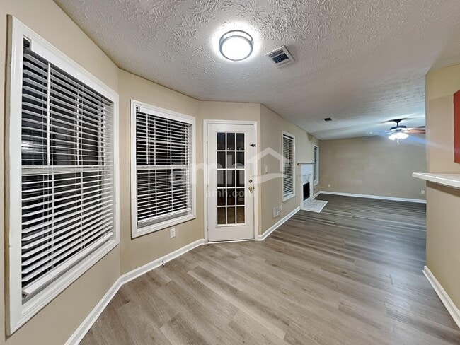 Photo - 3355 Brook Lea Dr