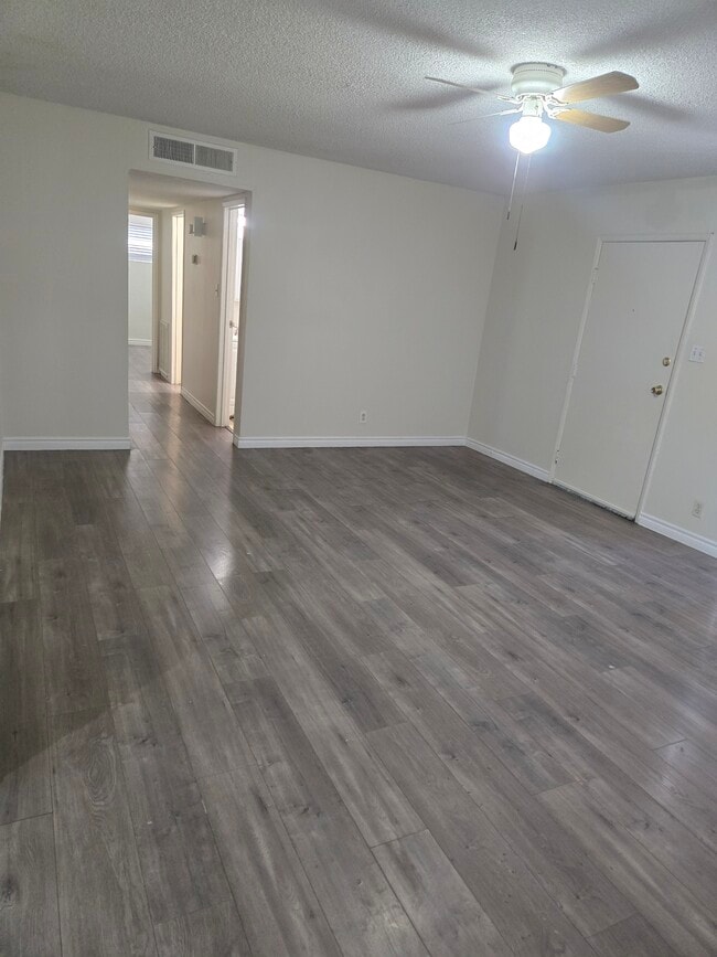 Photo - 3360 Athens St Unit 1