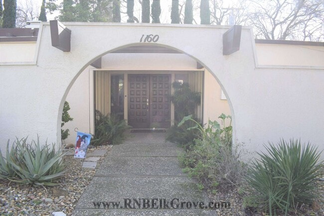 1160 Silver Lake Dr