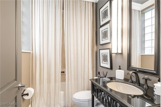 Photo - 993 8th St S