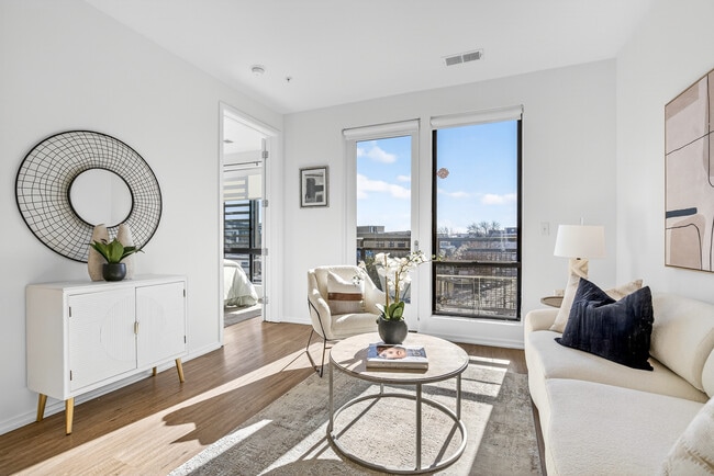 Photo - 1550 11th St NW Unidad 407