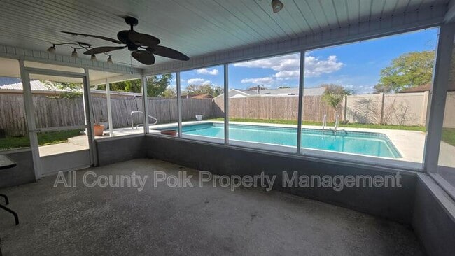 Photo - 2014 Woodbriar Loop N